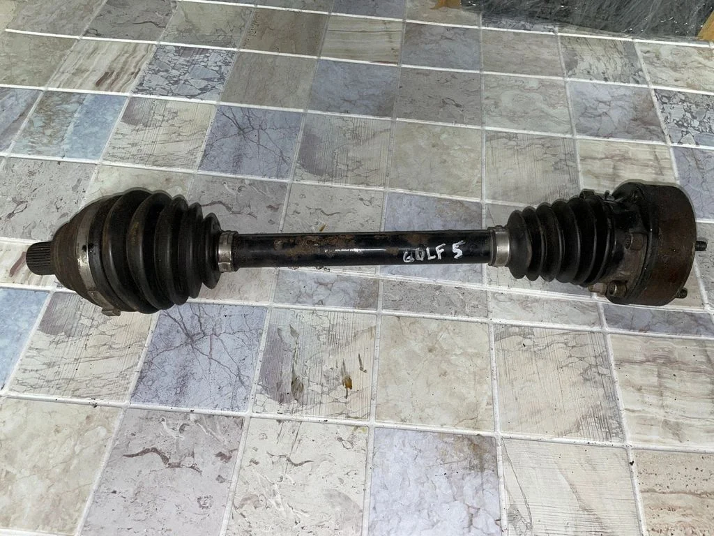 Front driveshaft – front left