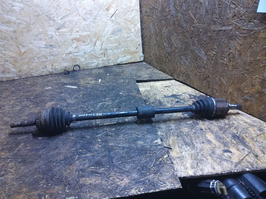 Front driveshaft – Opel Meriva A (2003-2010)