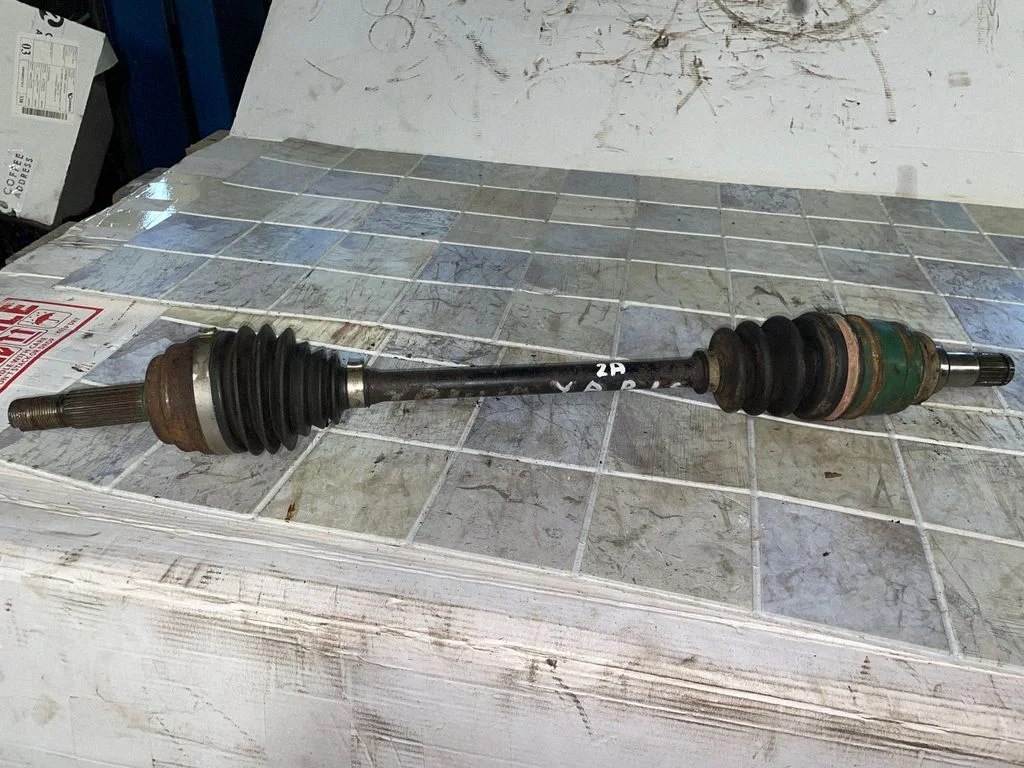 Front driveshaft – Toyota Yaris Verso (1999-2005)
