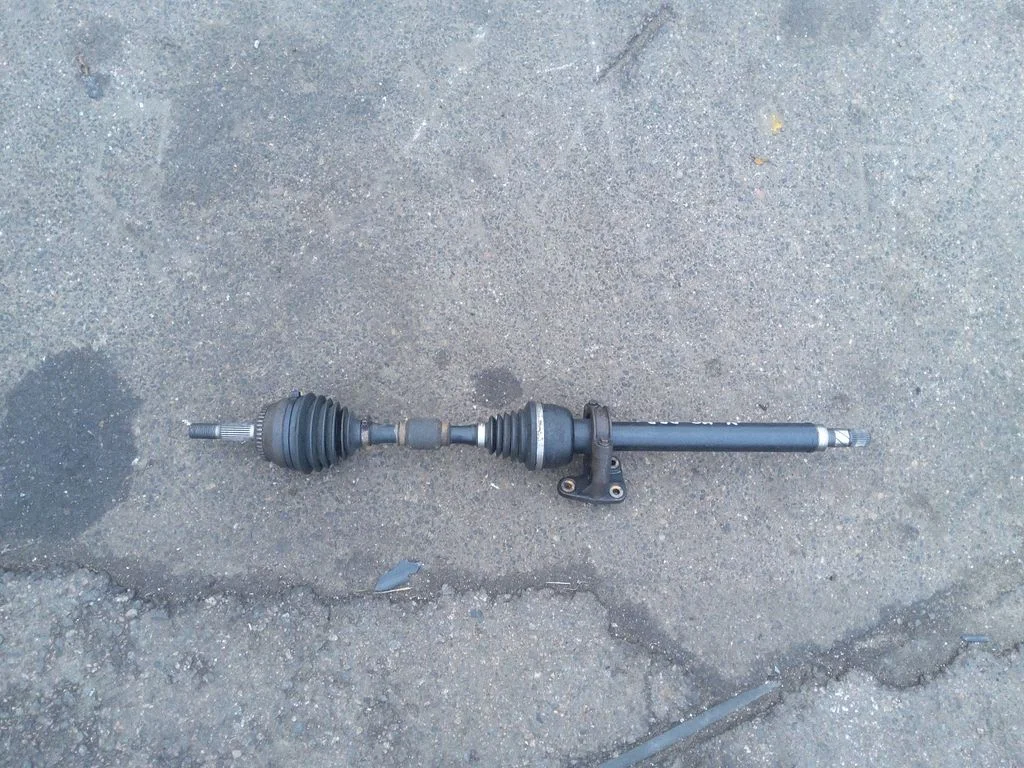 Front driveshaft – front right