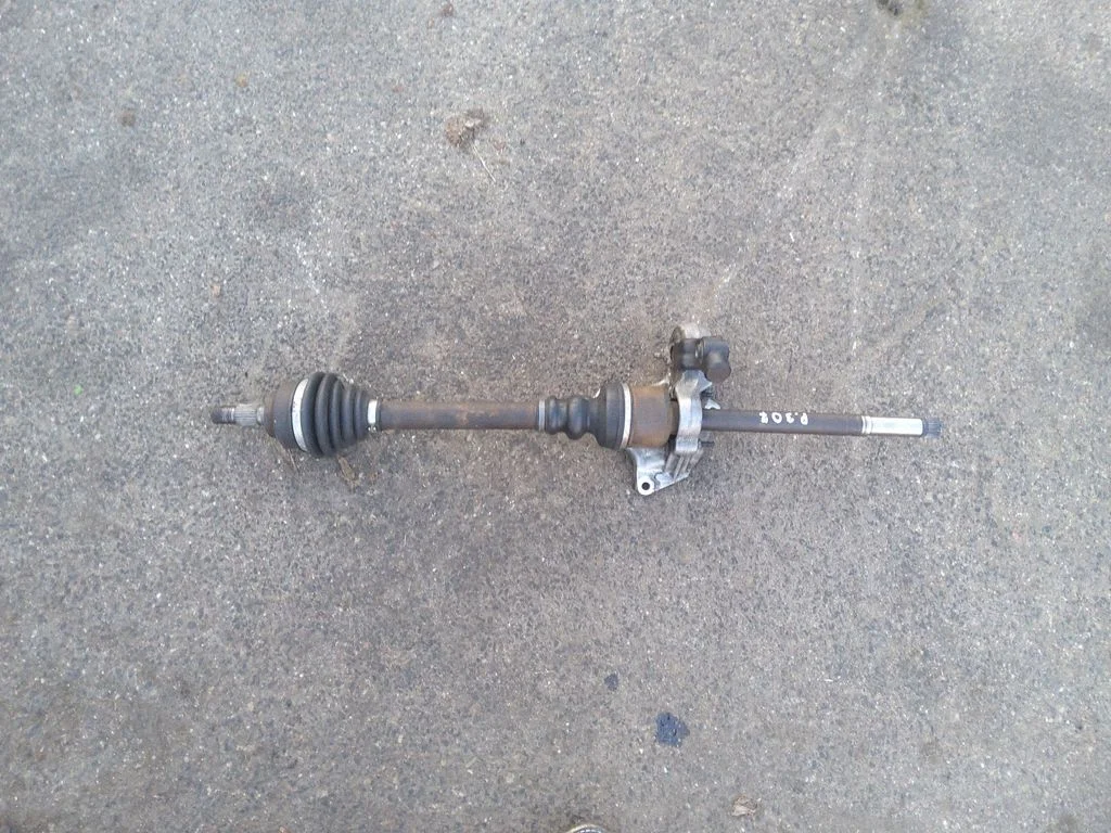 Front driveshaft – Peugeot 307 (2001-2005)