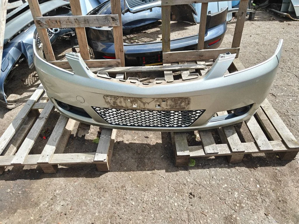 Front bumper C23550031
