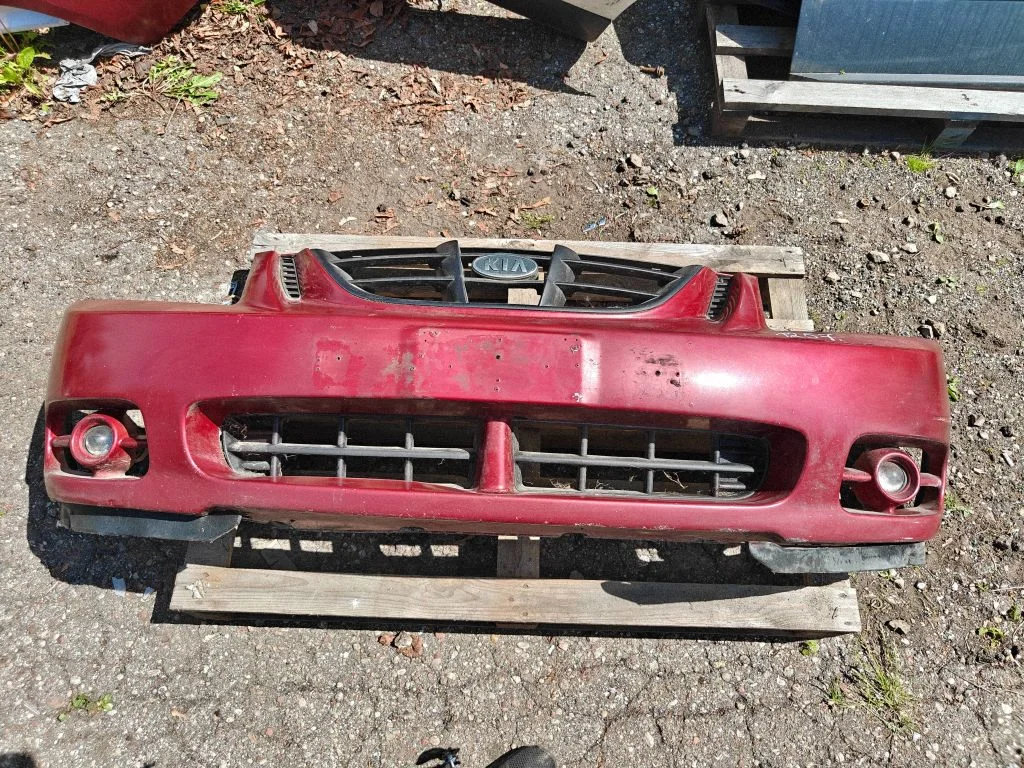 Front bumper 865202F000