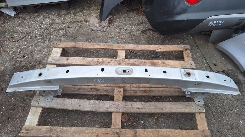 Front bumper cross member
