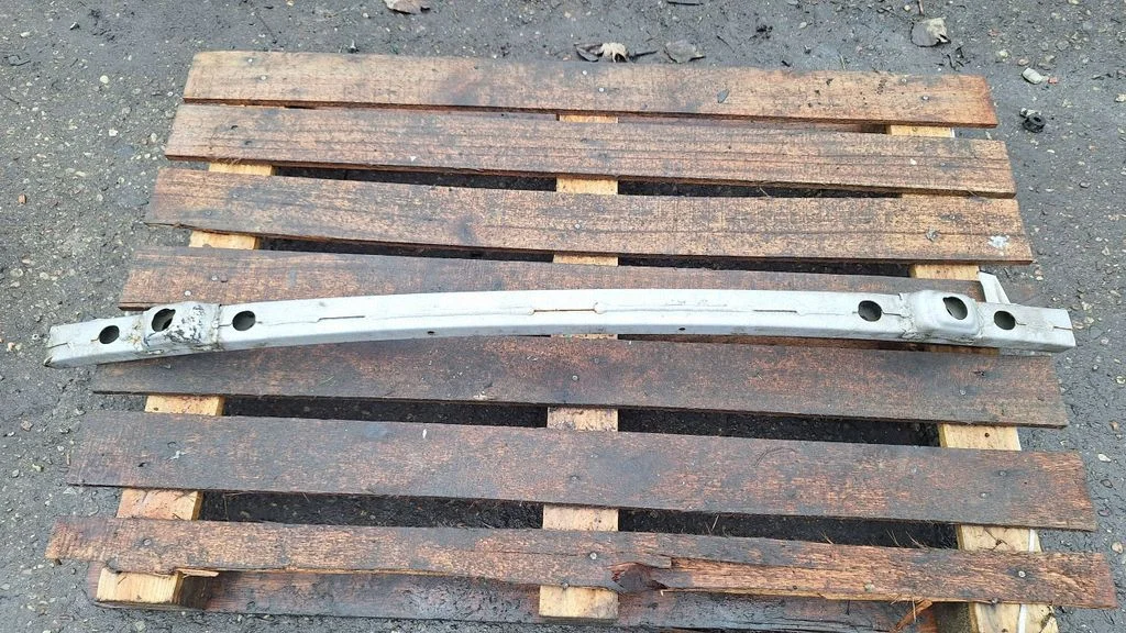 Front bumper cross member