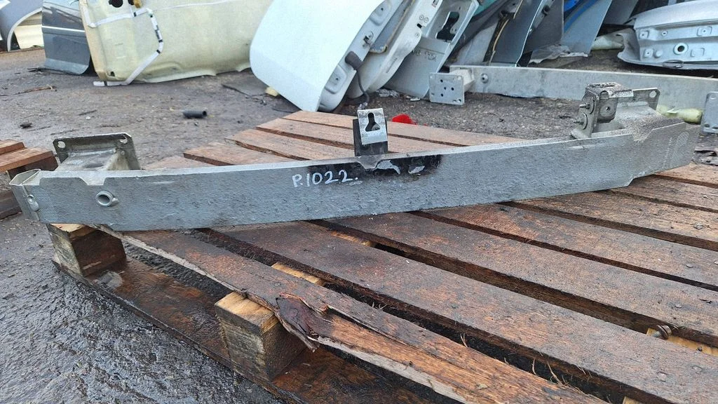 Belka zderzaka przedniego 9660501880