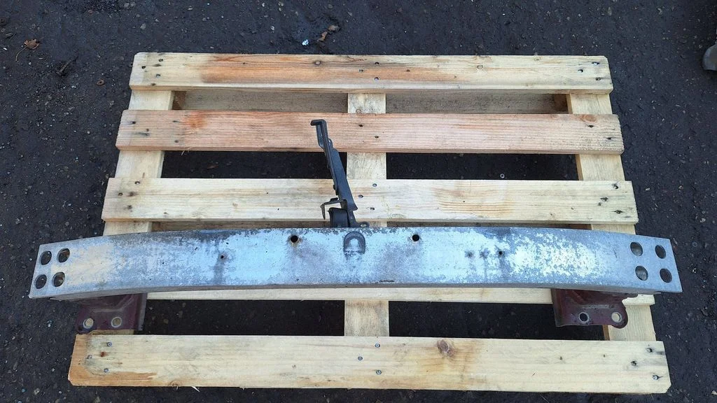 Front bumper cross member