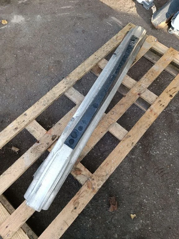 Esistange põikitala 04857840AE