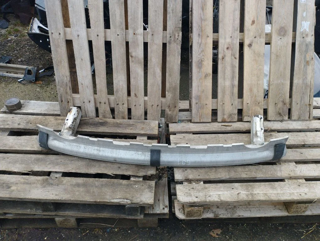 Esistange põikitala 4B0807332E