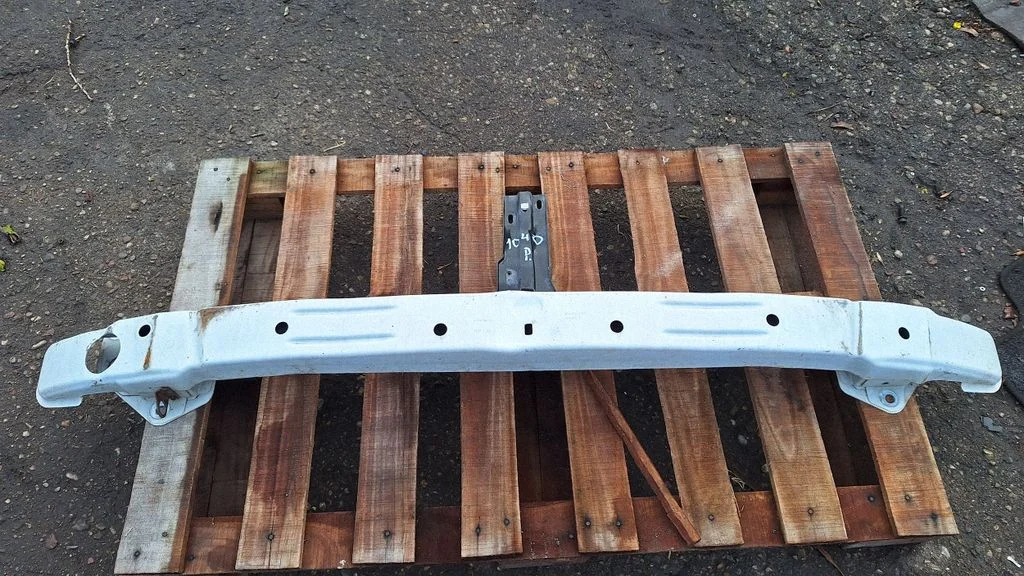 Front bumper cross member 8200253244B