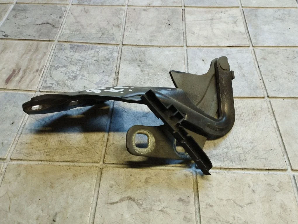 Mootorikapoti hinged – Ford Mondeo MK IV (2007-2014)