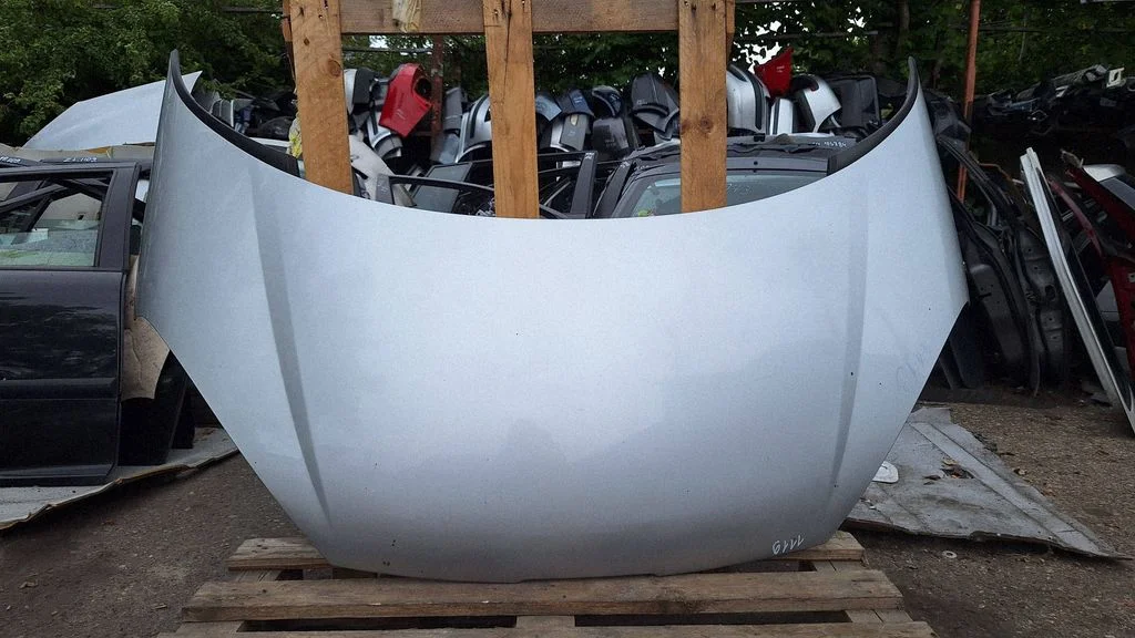 Engine bonnet/hood