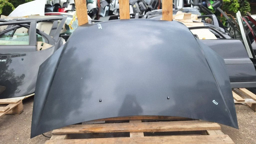 Engine bonnet/hood – Honda FR-V (2004-2009)