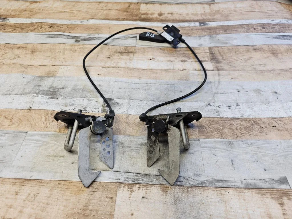 Engine bonnet/hood lock/catch 7183763