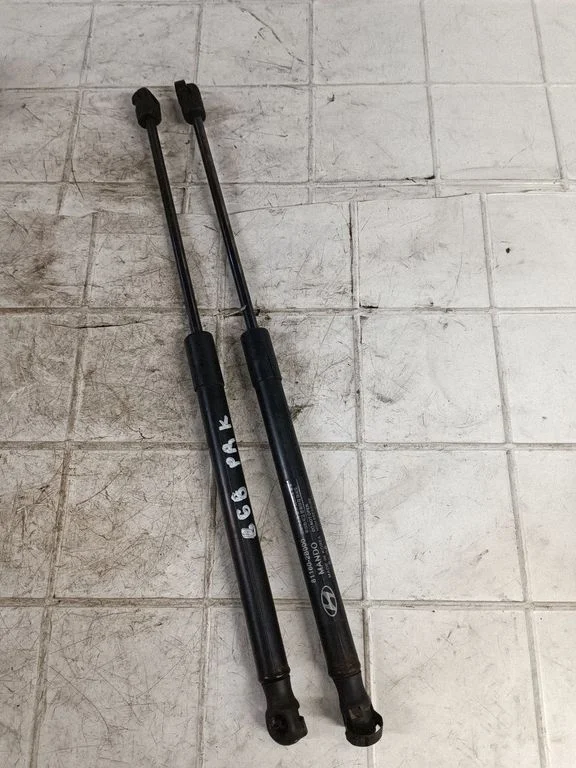 Siłownik maski 811602B000