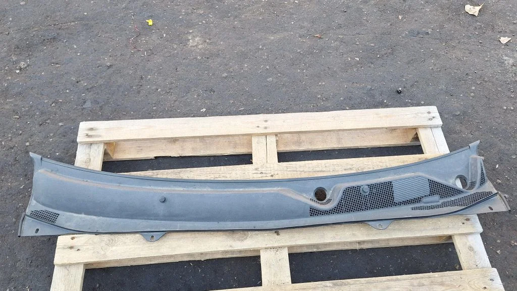Wiper trim – Opel Insignia A (2008-2017)