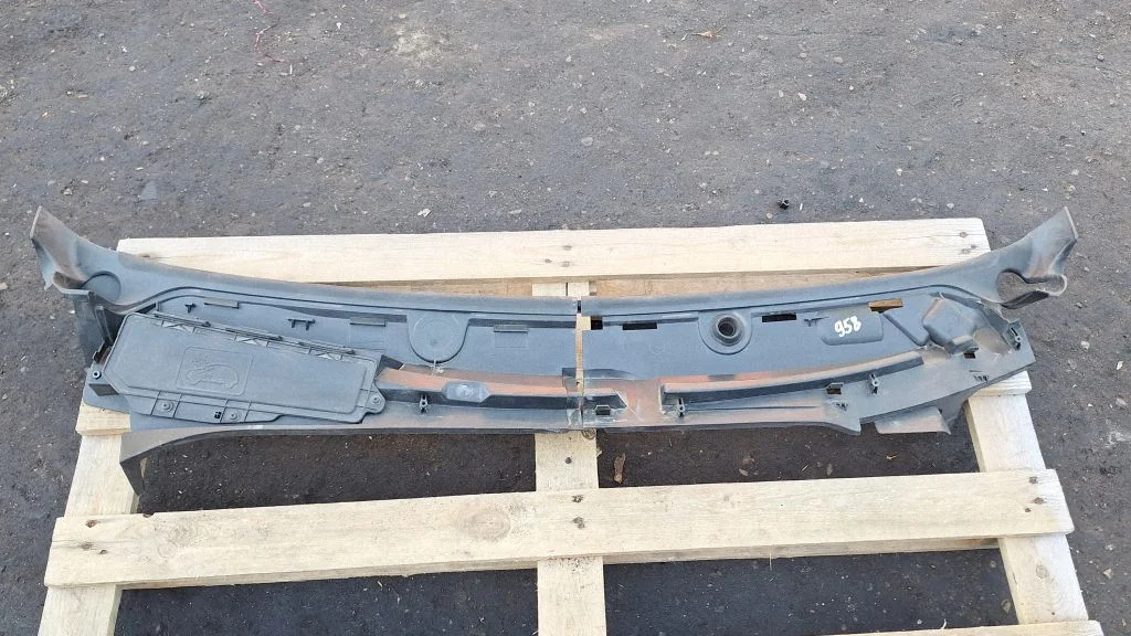 Wiper trim 9641909077