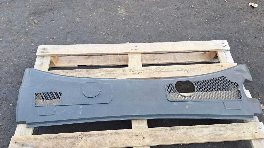Wiper trim 4F1819447