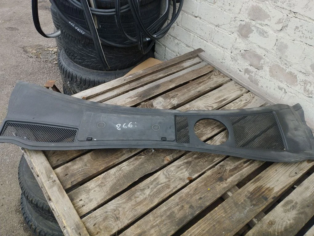 Wiper trim 4B1819417B
