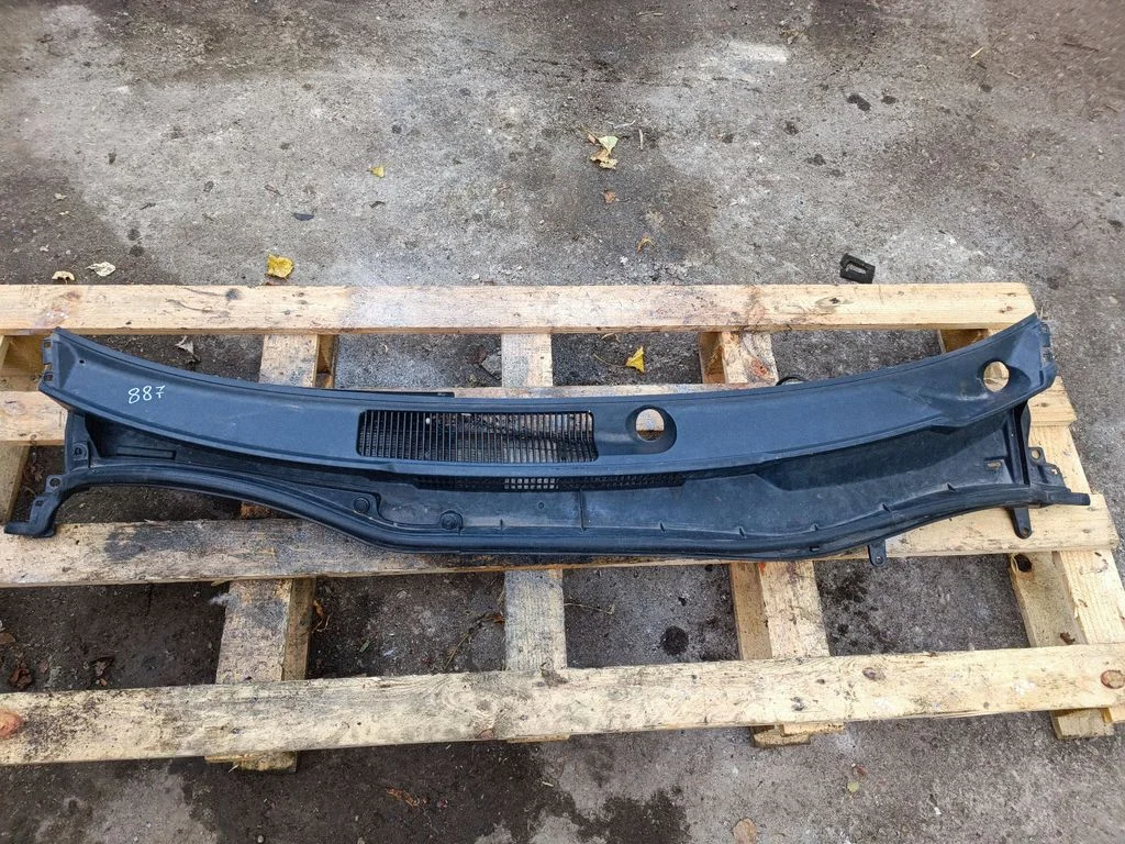 Wiper trim 5570853060