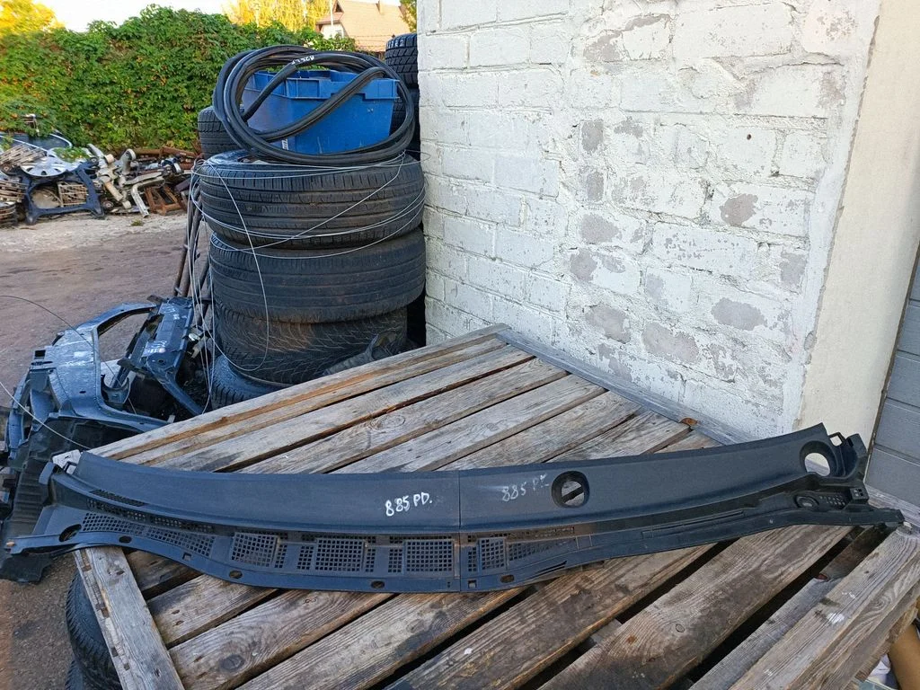 Wiper trim CC29507P1