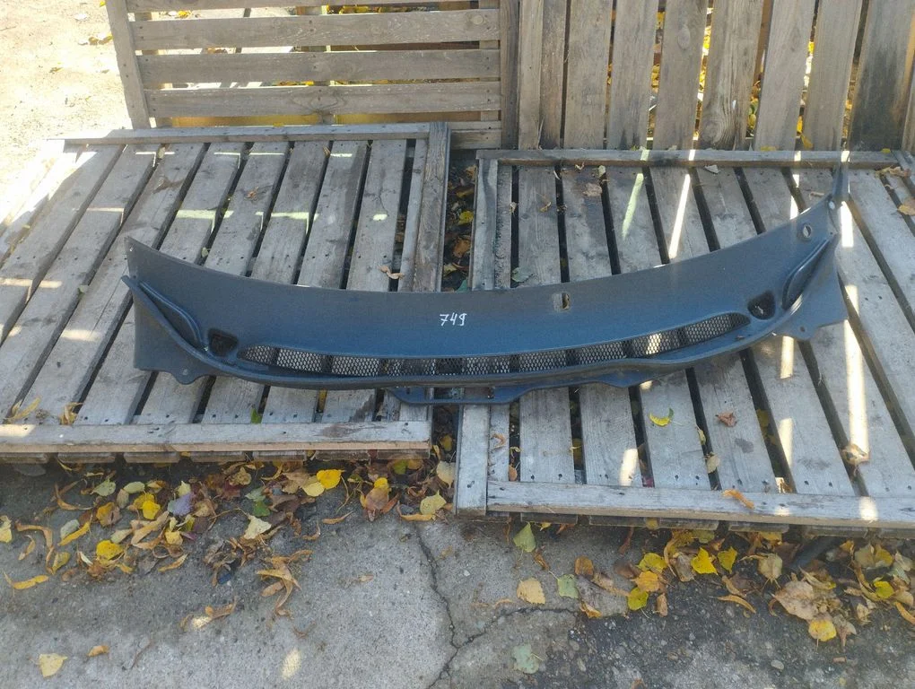 Wiper trim – Volvo V70 (2000-2004)