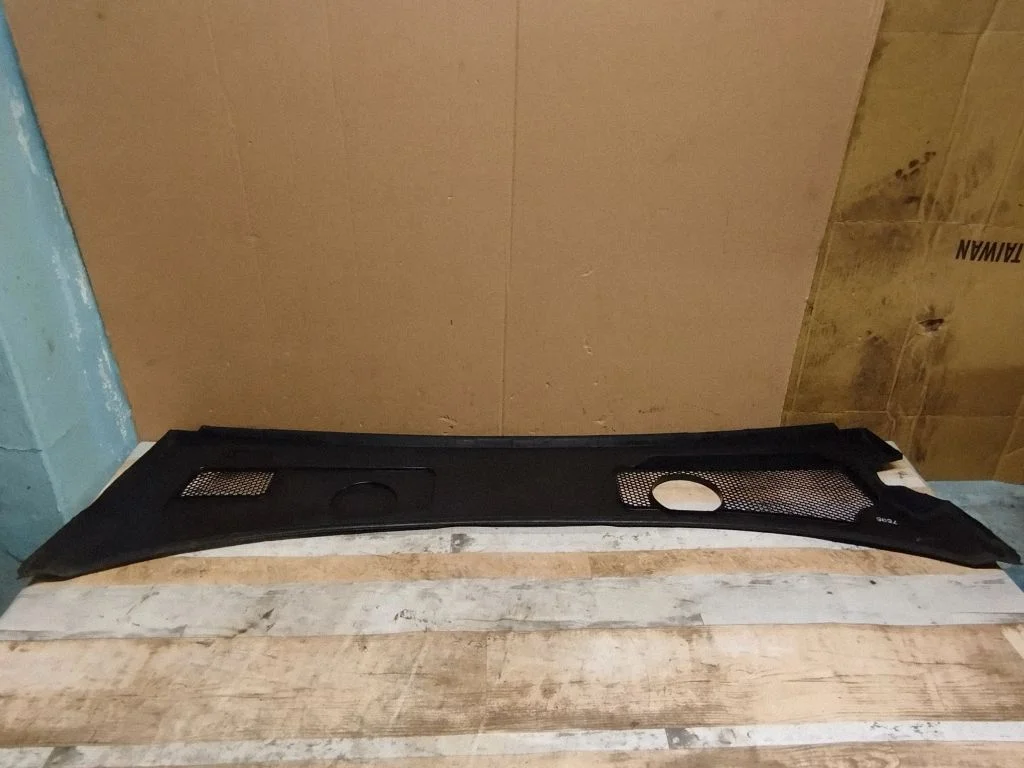 Wiper trim 4F1819447