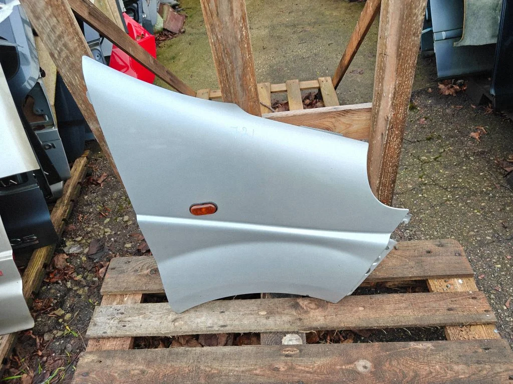 Fender – Opel Vivaro (2001-2014)
