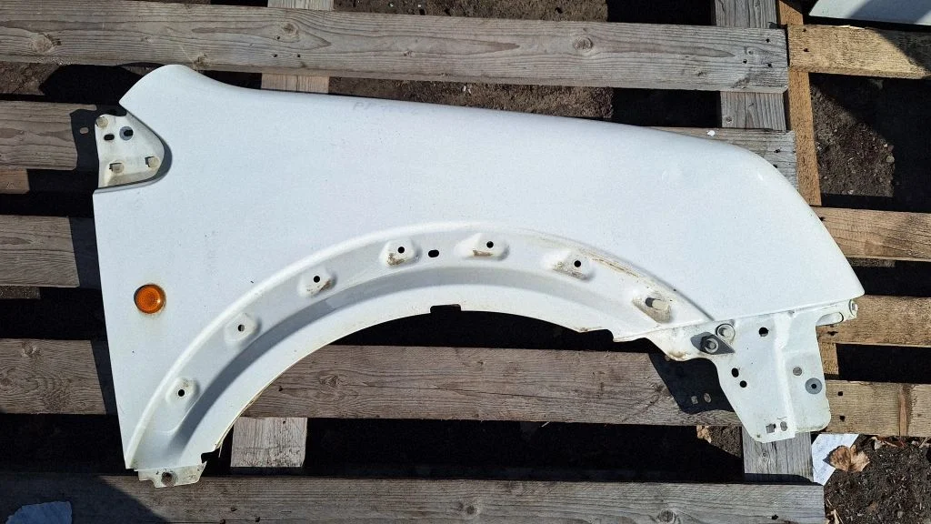 Fender – Ford Transit -  Tourneo Connect (2003-2008)