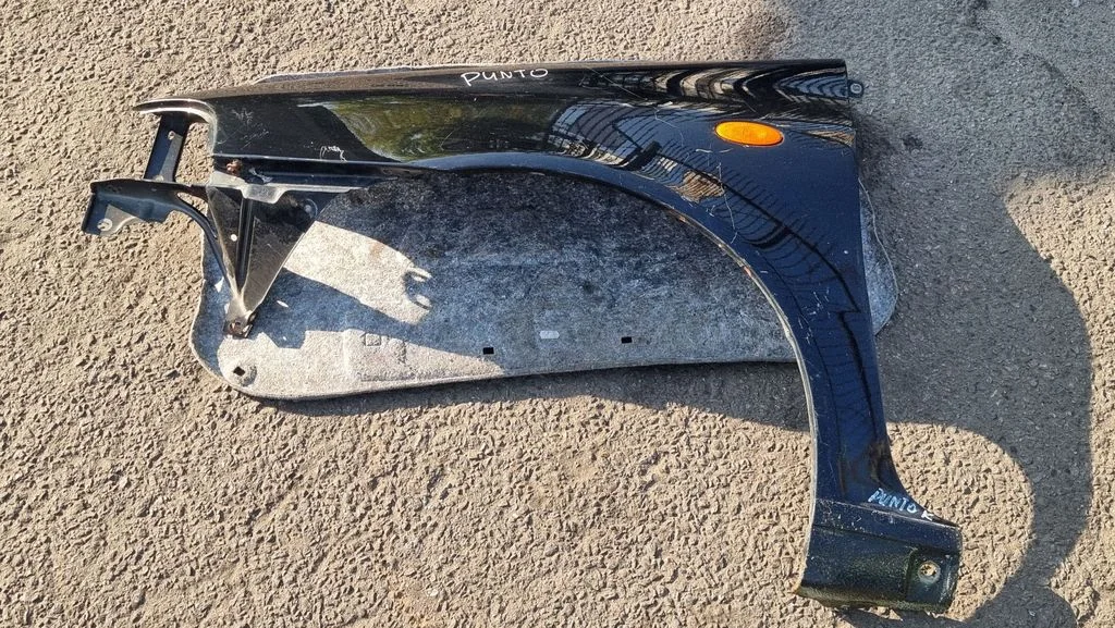 Fender – Fiat Punto (188) (1999-2010), front left
