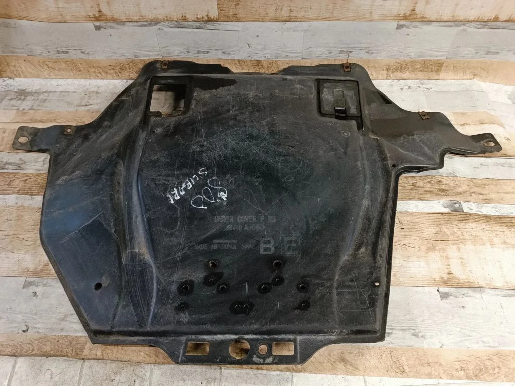 Engine splash shield/under tray 56440AJ050