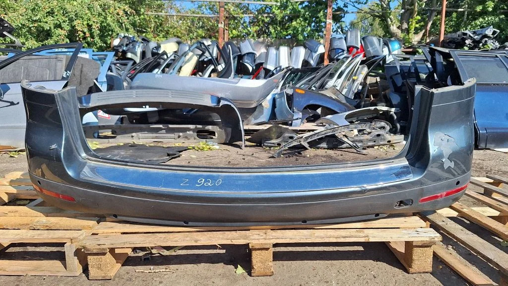 Rear bumper 7L6807421
