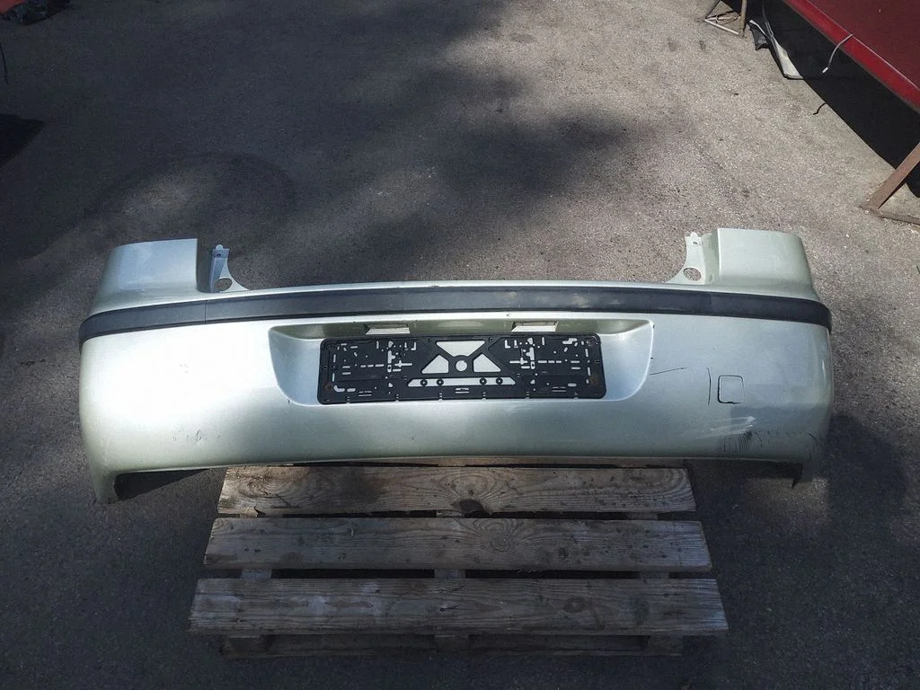 Rear bumper – Renault Laguna II (2001-2007)