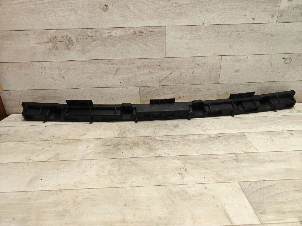 Rear bumper mounting bracket 94833091
