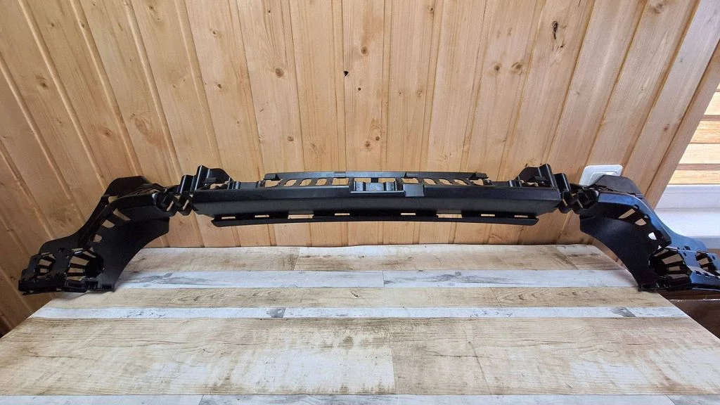 Rear bumper mounting bracket 77382810