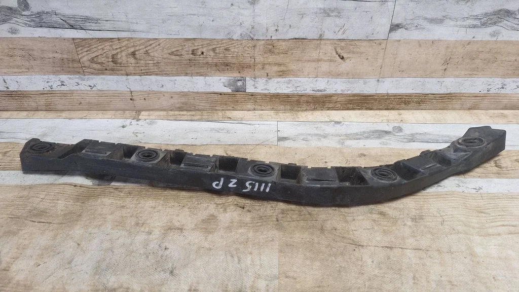 Rear bumper mounting bracket 3T9807394