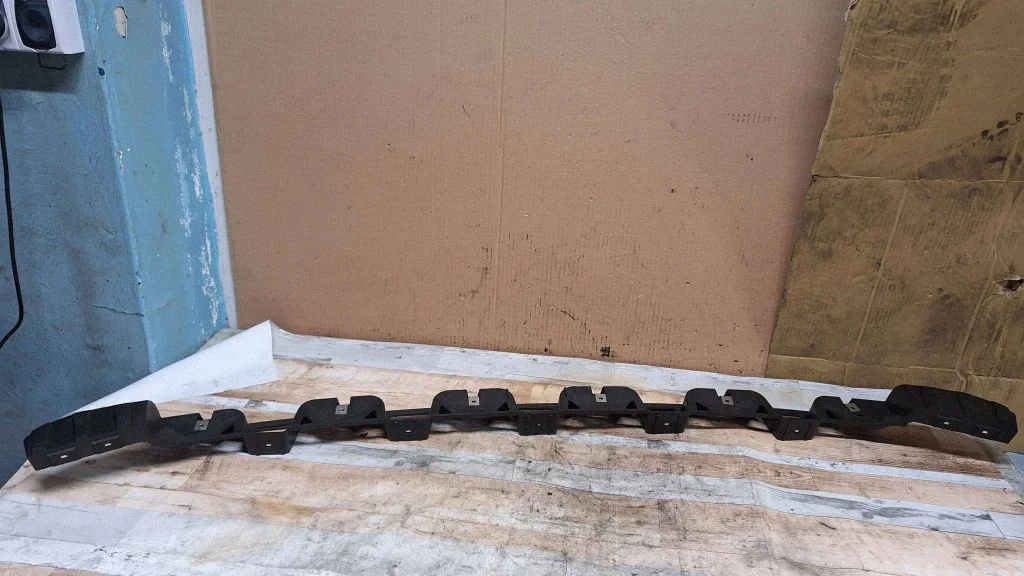 Rear bumper mounting bracket 8Z0807855A
