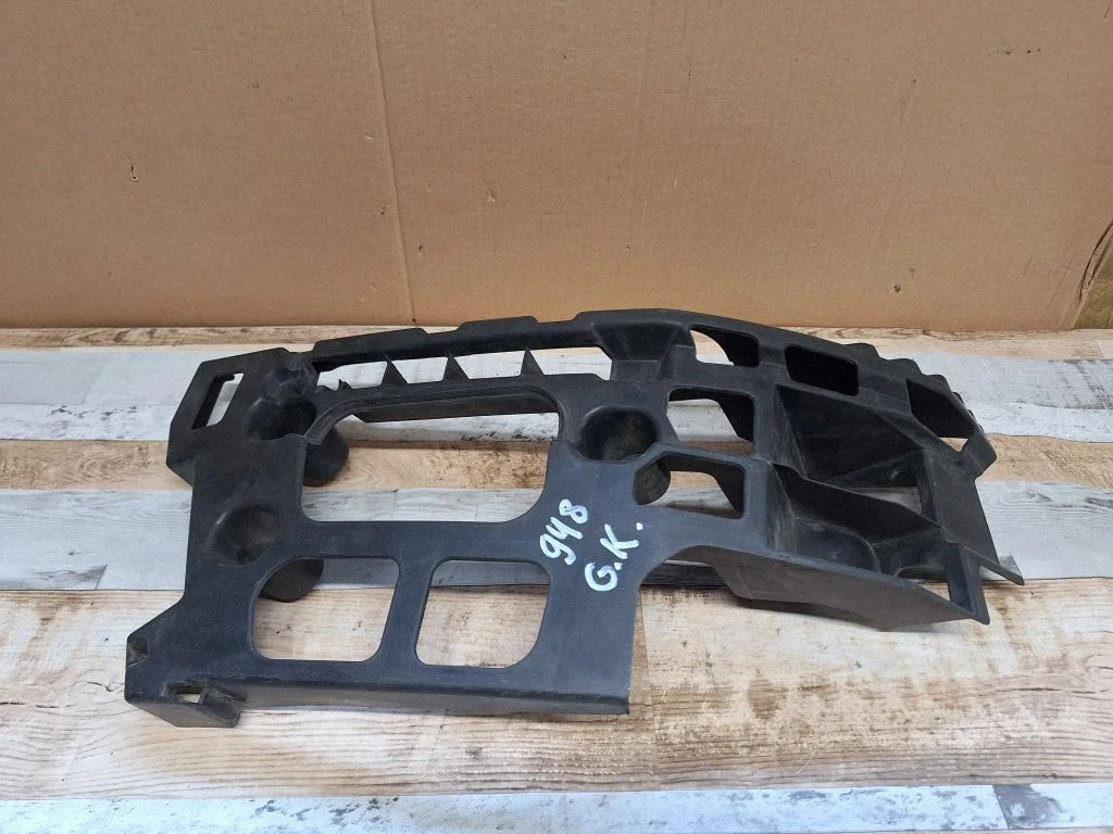 Rear bumper mounting bracket 9647553780
