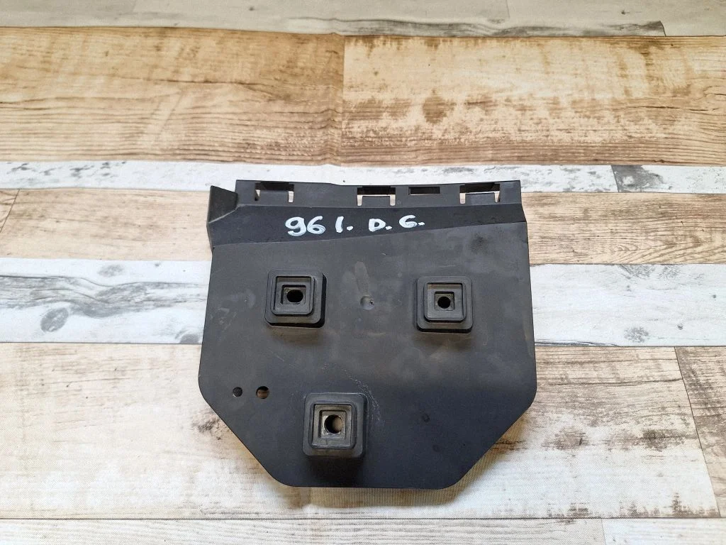 Rear bumper mounting bracket 30763020
