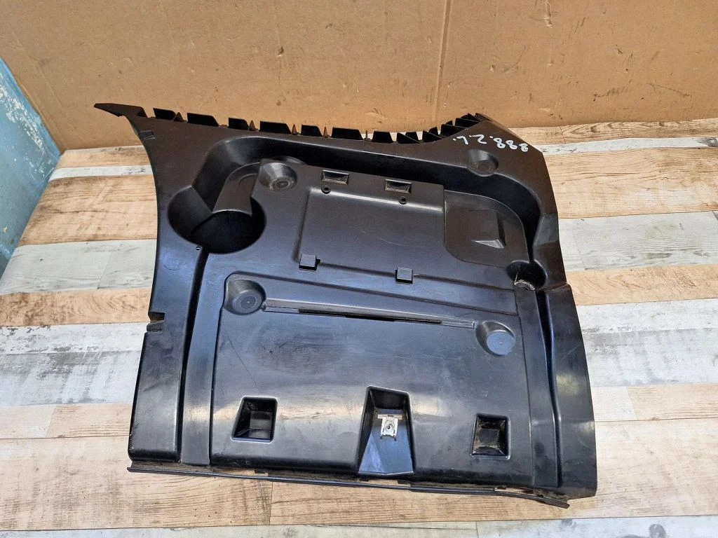 Rear bumper mounting bracket 51127183885