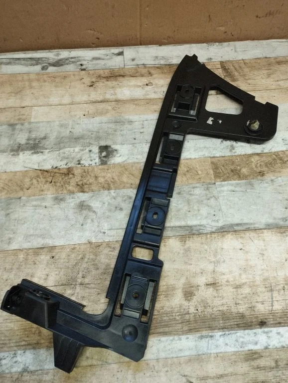 Rear bumper mounting bracket 3C9807393