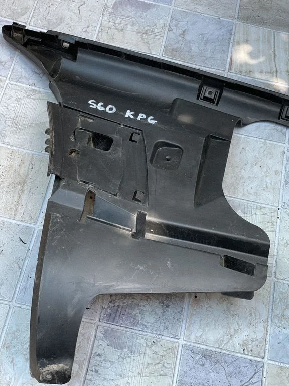 Rear bumper mounting bracket 09178245