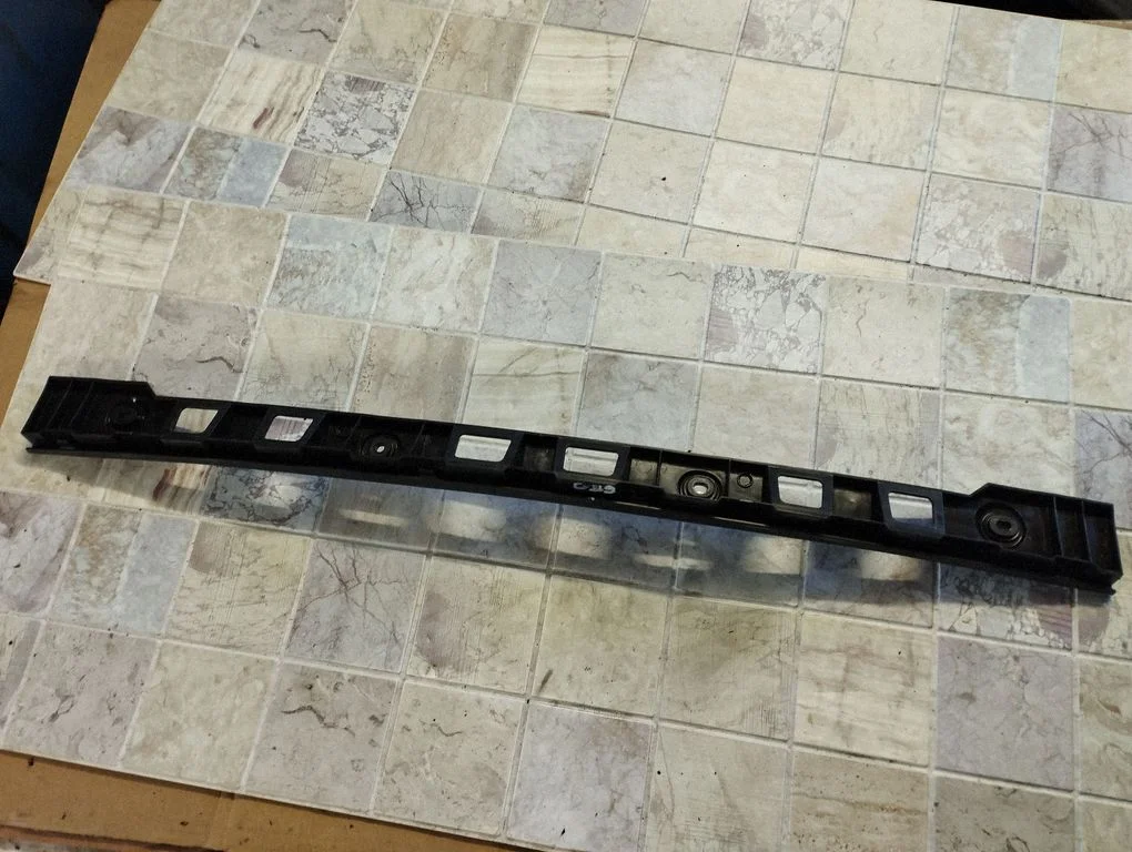 Rear bumper mounting bracket – Volkswagen Golf Plus (2005-2013)