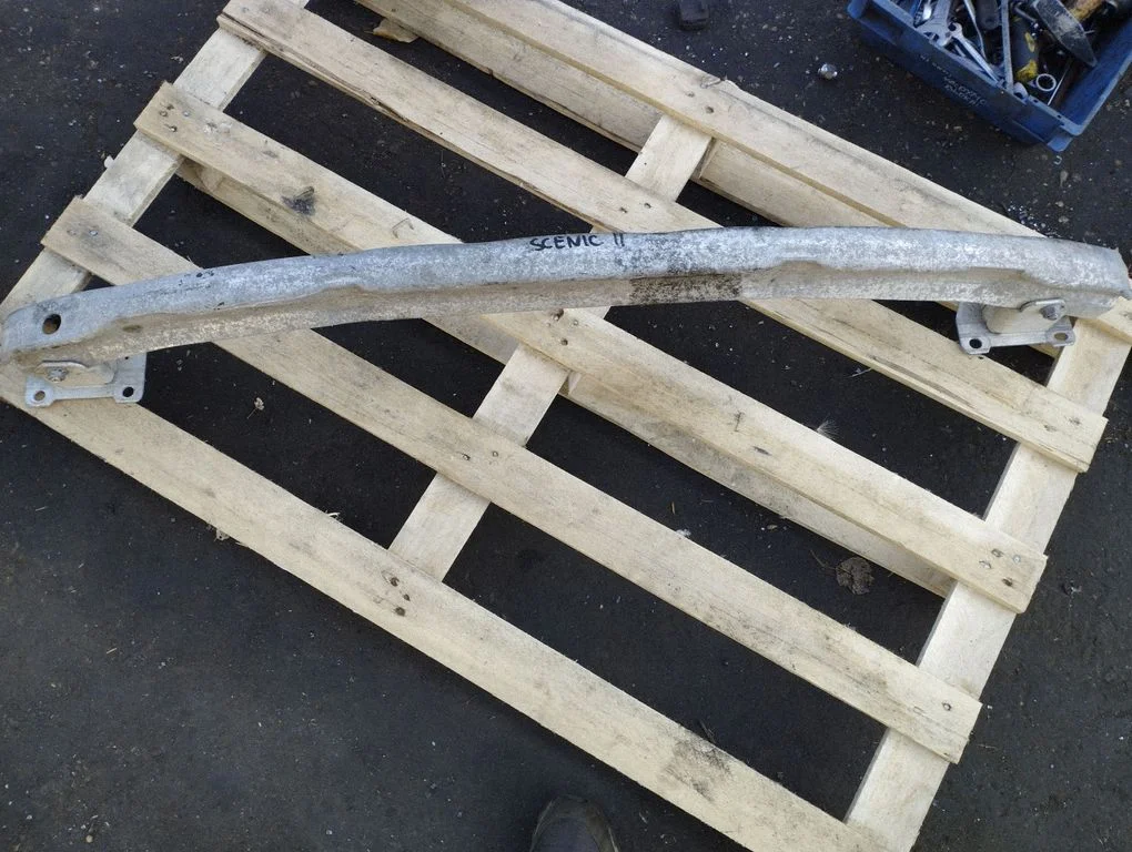 Rear bumper cross member 8200010164