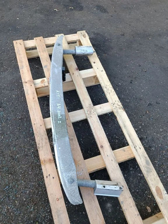 Rear bumper cross member 8E0807313