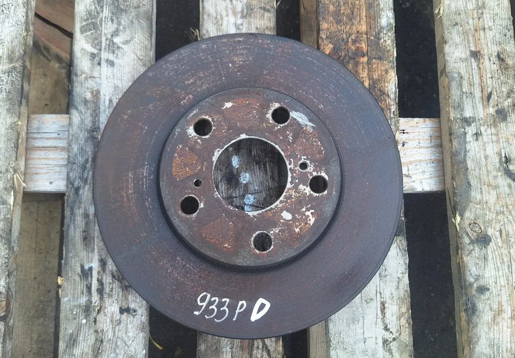 Priekšējais bremžu disks – priekšējā labā
