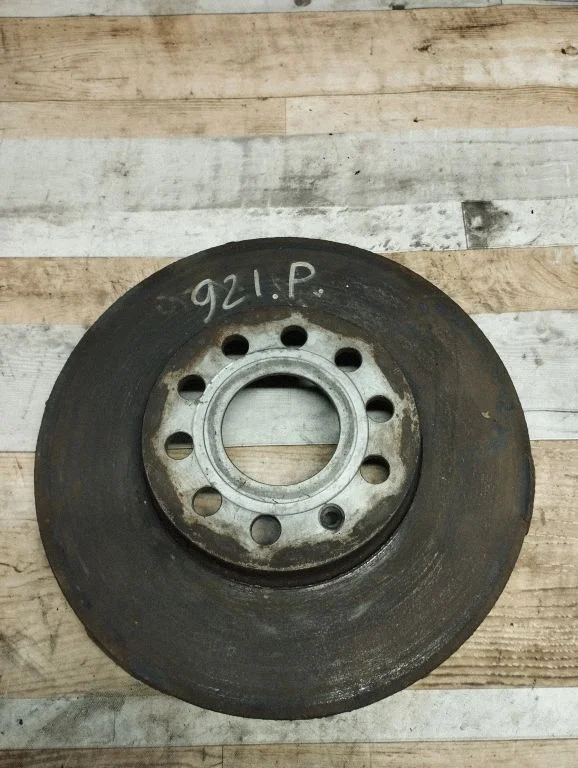 Front brake disc – Volkswagen Touran I (2003-2010)