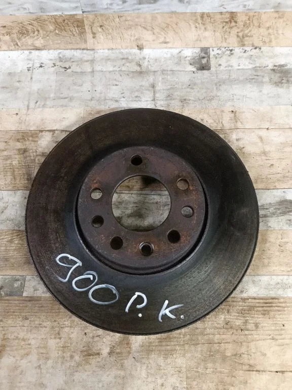Front brake disc – front left
