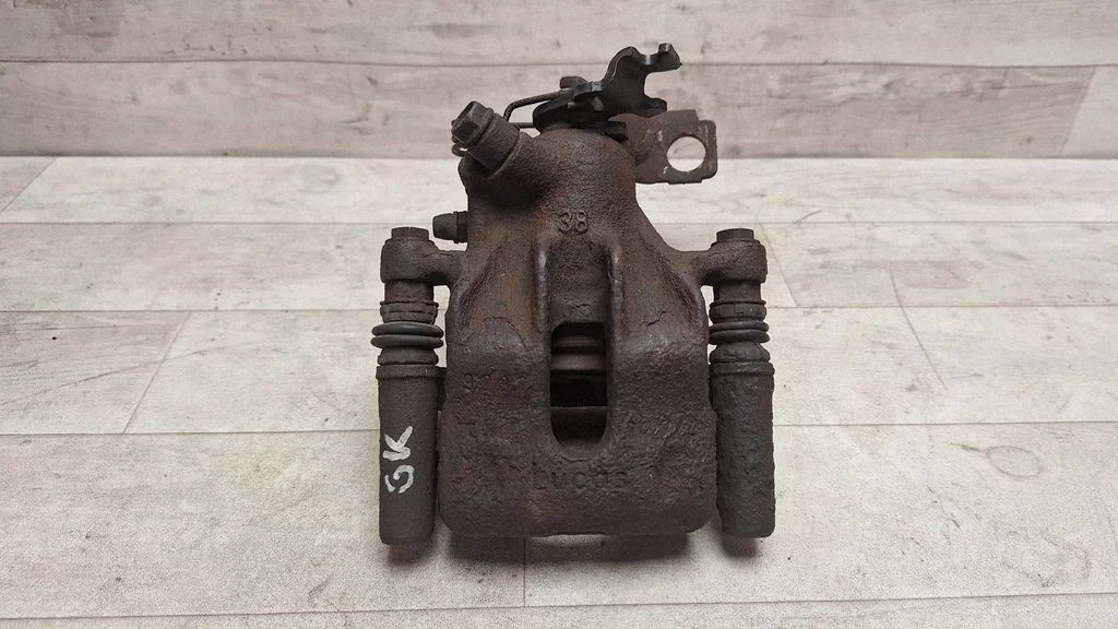Rear brake caliper – rear left
