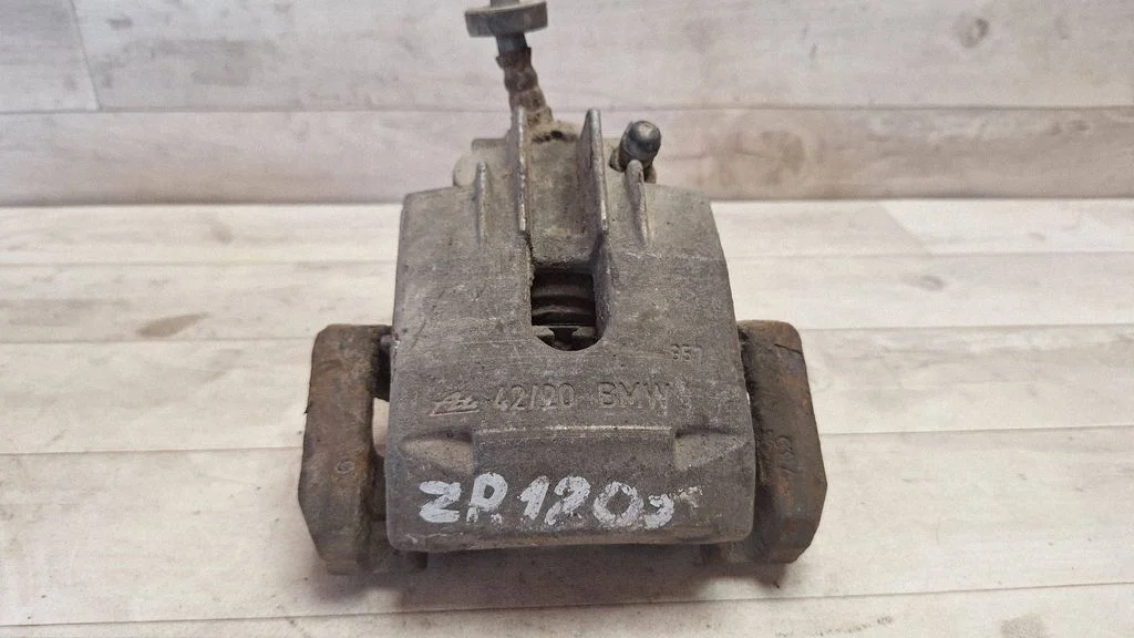 Rear brake caliper – rear left